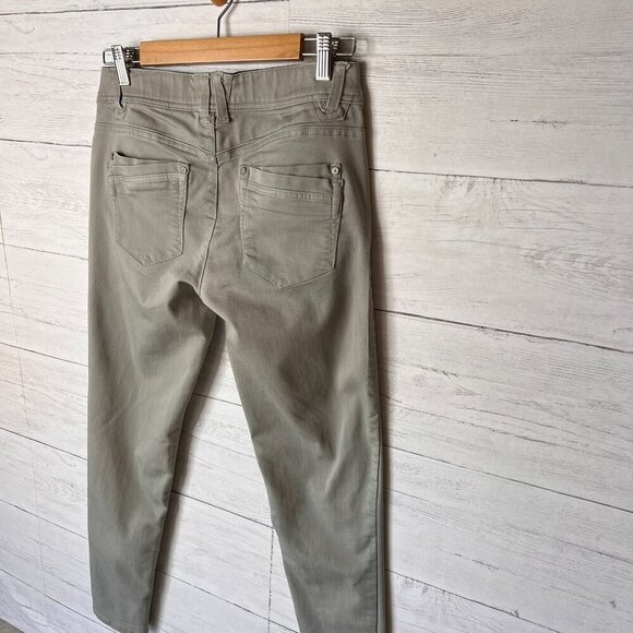 Democracy Jeans Womens Size 4 Gray Ab Technology Denim Stretch Neutral Comfort - Picture 9 of 16